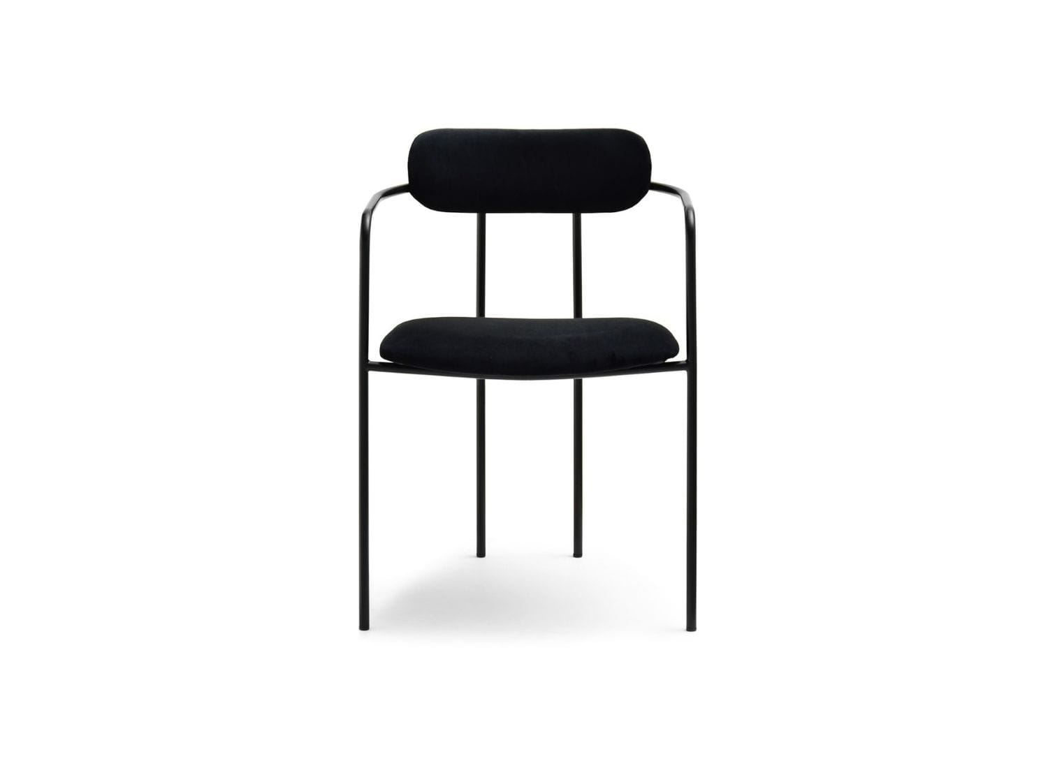 Minimalistischer Esszimmerstuhl MALAGA aus schwarzem Samt auf hohen Beinen | Awentto